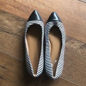 Banana republic navy striped flats